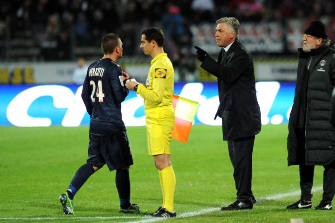 Ancelotti non la prende bene:  furioso con il centrocampista. Afp